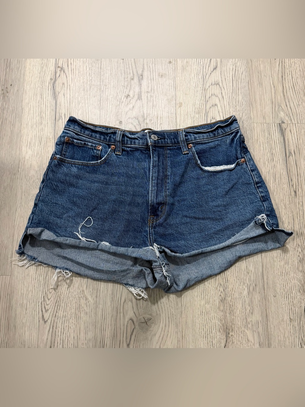 Abercrombie & Fitch Curve Love Mom Shorts